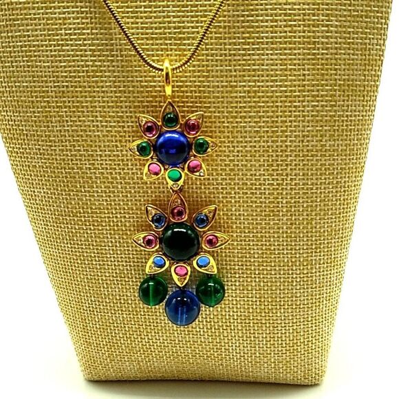 VTG SHAKIRA CAINE Indian Mughal Necklace & Matching Clip-on Earrings Glass Stone - Picture 2 of 16